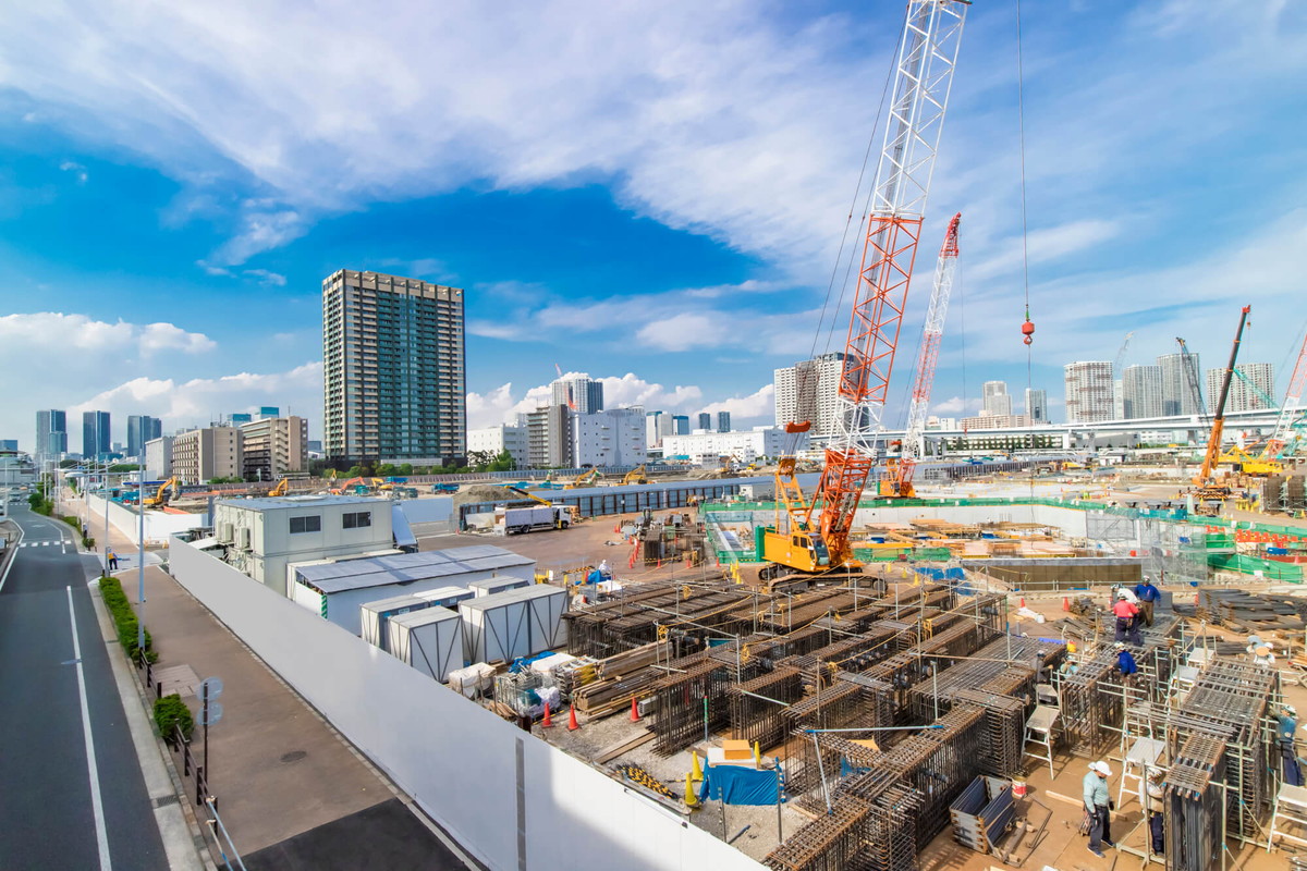 建設費概算の外注とクラウド内製の比較